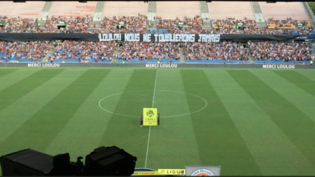 Les supporters montpellierains ont rendu un dernier hommage à Louis Nicollin (crédit : France Bleu Hérault)