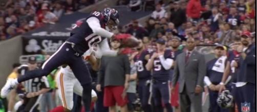 Houston Texans DeAndre Hopkins endorses a quarterback for 2017- Photo: YouTube
