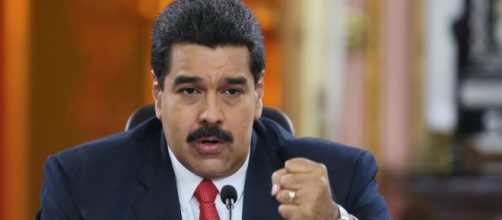 Ribellione anti-Maduro: il capo di Stato riponde militarmente.