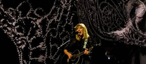 Taylor Swift is expected to appear at a court trial to provide her testimony against a DJ. [Image Credit: Wikipedia Commons]