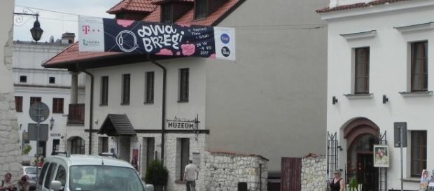 Festiwal Dwa Brzegi odbywa się w Kazimierzu Dolnym od 11 lat (fot. Krzysztof Krzak) Festiwal Dwa Brzegi odbywa się w Kazimierzu Dolnym od 11 lat (fot. Krzysztof Krzak)