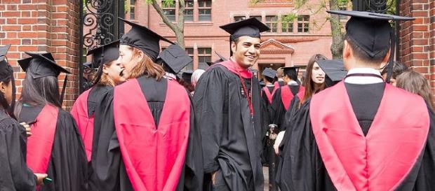 Harvard University students / Photo via Caroline Culler, Wikimedia Commons Harvard University students / Photo via Caroline Culler, Wikimedia Commons