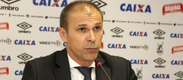 Milton Mendes, treinador vascaíno Milton Mendes, treinador vascaíno