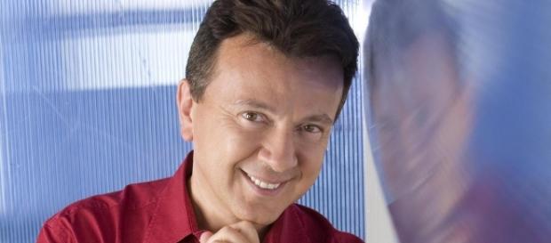 Pupo si è sentito male nella notte tra il 5 e il 6 di agosto: annullate le date del tour Pupo si è sentito male nella notte tra il 5 e il 6 di agosto: annullate le date del tour