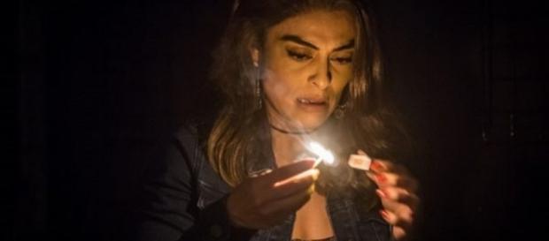 Desesperada, Bibi será capaz de ações impensadas e começará a mostrar o quanto é perigosa (Reprodução/TV Globo) Desesperada, Bibi será capaz de ações impensadas e começará a mostrar o quanto é perigosa (Reprodução/TV Globo)
