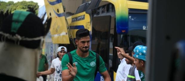 Jogadores da Chapecoense chegando na Espanha para enfrentar o Barcelona (Foto: Reprodução) Jogadores da Chapecoense chegando na Espanha para enfrentar o Barcelona (Foto: Reprodução)