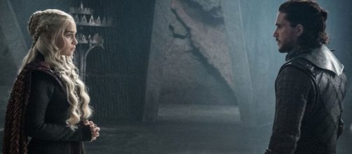 An attraction is brewing between Jon Snow and Daenerys Targayen but could this mean incest? source: Kristina R/youtube