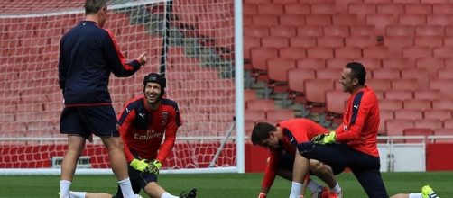 David Ospina and Petr Cech during a Arsenal training session (Image: Wikimedia Commons/joshjdss)
