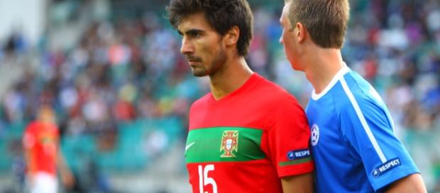 Andre Gomes could be joining Liverpool soon (Image: Wikimedia Commons/Catherine Kortsmik) Andre Gomes could be joining Liverpool soon (Image: Wikimedia Commons/Catherine Kortsmik)