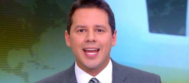 Dony de Nuccio surpreendeu com seu beijo a Sandra Dony de Nuccio surpreendeu com seu beijo a Sandra