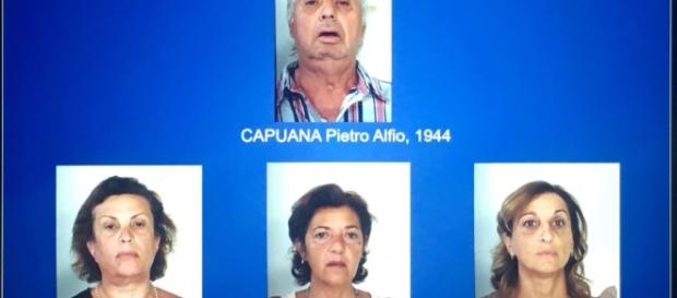 Il 'santone' Pietro Capuana e le sue tre 'apostole' finiti agli arresti per associazione per delinquere e violenza sessuale. Il 'santone' Pietro Capuana e le sue tre 'apostole' finiti agli arresti per associazione per delinquere e violenza sessuale.