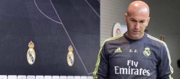 Zidane esquiva preguntas sobre maletines para incentivar al rival ... - laprensa.hn Zidane esquiva preguntas sobre maletines para incentivar al rival ... - laprensa.hn