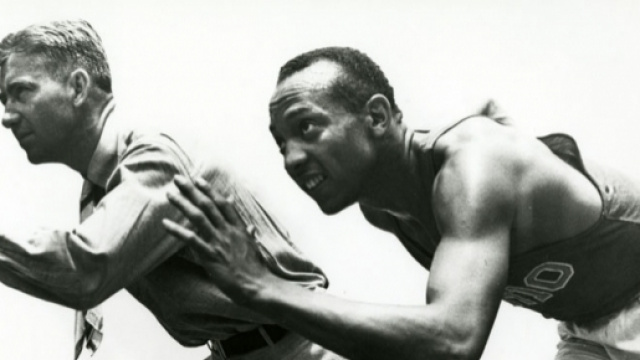 Jesse Owens, un h&eacute;ros malgr&eacute; lui | Plus vite, plus haut, plus fort - lemonde.fr