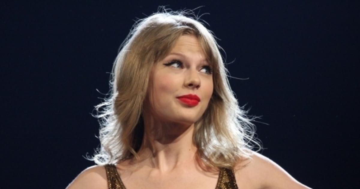 Taylor Swift 'groping' trial underway(02)
