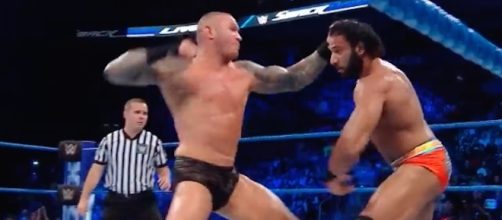 Randy Orton took on Jinder Mahal in the latest 'SmackDown Live' main event. [Image via WWE/YouTube]