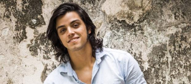 Famosos que são homossexuais e você não sabia Famosos que são homossexuais e você não sabia