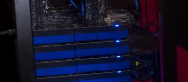 Image via Linus Tech Tips/YouTube screenshot Image via Linus Tech Tips/YouTube screenshot