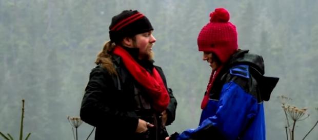 Noah and Girlfriend Rhain | Alaskan Bush People Discovery | YouTube Noah and Girlfriend Rhain | Alaskan Bush People Discovery | YouTube