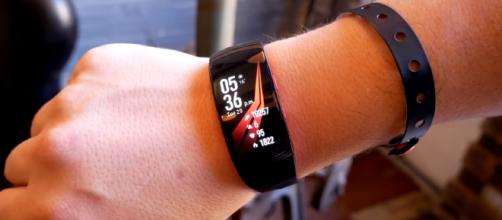 samsung gear fit 2 pro youtube
