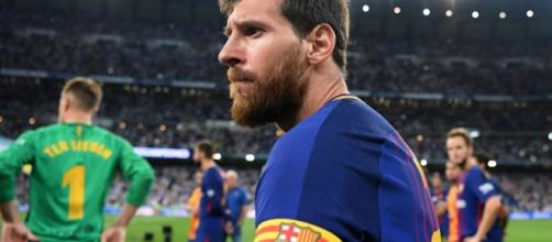 Lionel Messi n'a pas encore signé la prolongation de son contrat au FC Barcelone jusqu'en 2021 - bfmtv.com