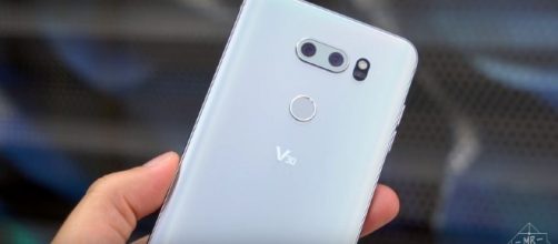 LG V30's amazing features could surpass the Note 8 or the upcoming iPhone 8 - YouTube/MrMobile [Michael Fisher]