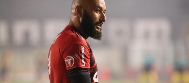 Jogador não gostou do que viu no jornal Jogador não gostou do que viu no jornal