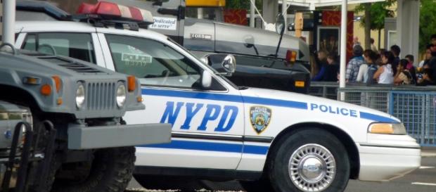 NYPD will replace 36,000 Windows phones with iPhones / Photo via Sean MacEntee, Flickr NYPD will replace 36,000 Windows phones with iPhones / Photo via Sean MacEntee, Flickr