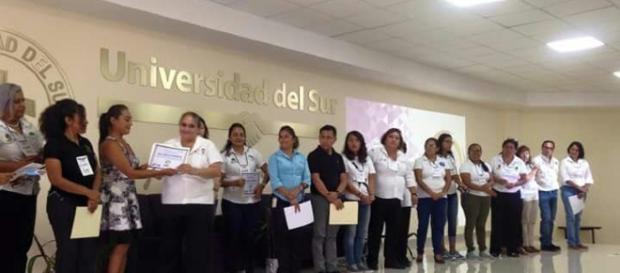 Personal de la Universidad agradeció la participación de Berenice Sosa. Personal de la Universidad agradeció la participación de Berenice Sosa.