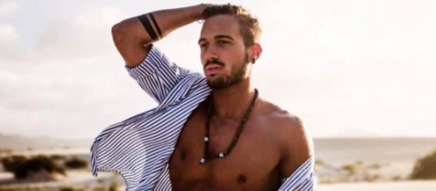 Uomini e donne, Alex Migliorini è il nuovo tronista gay" - today.it Uomini e donne, Alex Migliorini è il nuovo tronista gay" - today.it