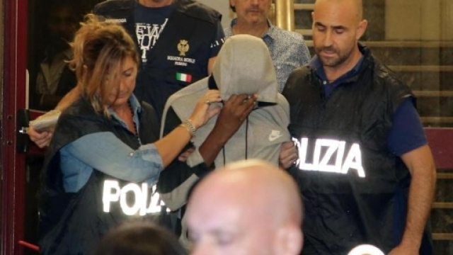 Rimini, arrestato anche il quarto autore degli stupri - La Stampa - lastampa.it