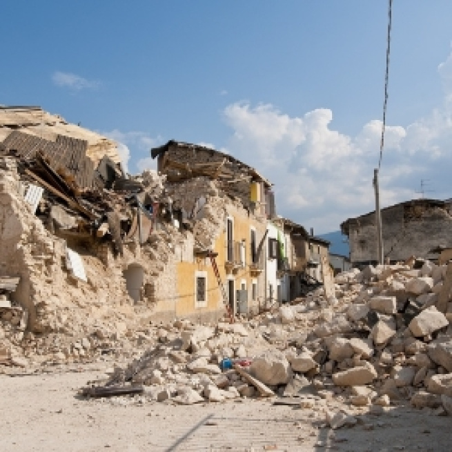 Earthquake - Image via Pixabay.