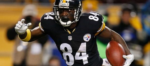 Antonio Brown wants Pittsburgh Steelers wins, not personal records- Photo: YouTube (screencap) Antonio Brown wants Pittsburgh Steelers wins, not personal records- Photo: YouTube (screencap)