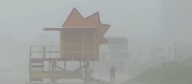 Hurricane Irma hits Miami beach after battering Cuba AFP news agency | YouTube Hurricane Irma hits Miami beach after battering Cuba AFP news agency | YouTube