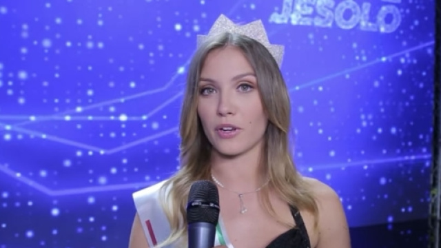 La nuova Miss Italia 2017 nell'intervista post premiazione