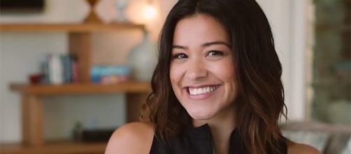 "Jane the Virgin" actress Gina Rodriguez shares her insights on the importance of food and exercise. (YouTube/E! News)