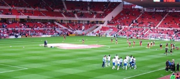 Chelsea playing a match against Middlesbrough. - https://ccsearch.creativecommons.org/image/detail/AcnzZLZiF1YjsO_OVP5KBA== Chelsea playing a match against Middlesbrough. - https://ccsearch.creativecommons.org/image/detail/AcnzZLZiF1YjsO_OVP5KBA==