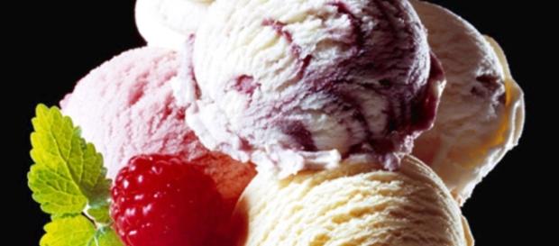 Gelato fatto a mano dagli anni Sessanta | Bar Falcinelli a ... - umbrialibera.it Gelato fatto a mano dagli anni Sessanta | Bar Falcinelli a ... - umbrialibera.it