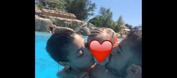 Jonathan des Anges 9, sa fille et sa femme Racha - Instagram, 2017 Jonathan des Anges 9, sa fille et sa femme Racha - Instagram, 2017