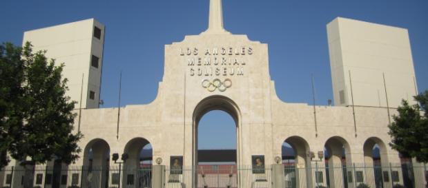 LA Memorial Coliseum - Wikimedia Commons LA Memorial Coliseum - Wikimedia Commons