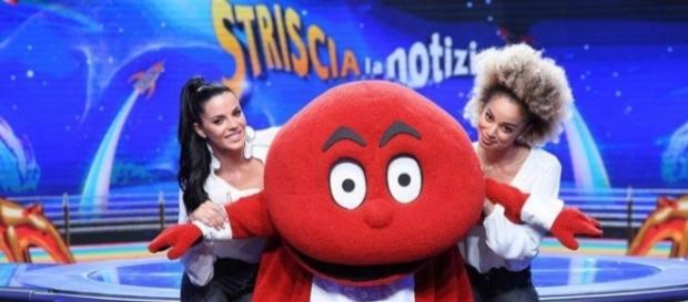 Le nuove veline di Striscia la Notizia: Mikaela e Shaila. Le nuove veline di Striscia la Notizia: Mikaela e Shaila.