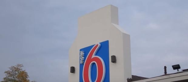 Phoenix motel faces charges that employees routinely report guests to immigration officials. YouTube/georgf551 Phoenix motel faces charges that employees routinely report guests to immigration officials. YouTube/georgf551