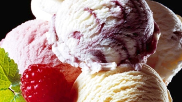 Gelato fatto a mano dagli anni Sessanta | Bar Falcinelli a ... - umbrialibera.it