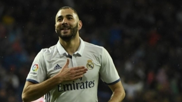 Karim Benzema est devenu quasiment intransférable pour le Real Madrid ... - eurosport.fr