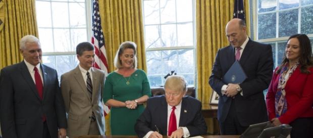 President signing Executive Order 13772 President signing Executive Order 13772