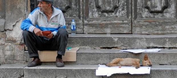 Reddito d'inclusione, via libera dal Governo: ecco chi potrà richiederlo e come fare Reddito d'inclusione, via libera dal Governo: ecco chi potrà richiederlo e come fare