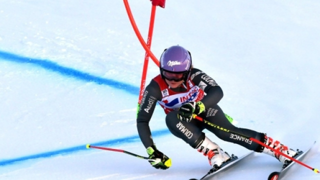 DIRECT VIDEO. Suivez la 2e manche du Slalom Géant dames des ... - francetvinfo.fr