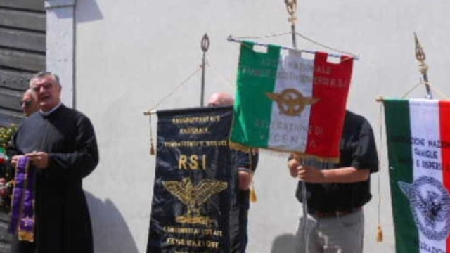 I neri che dovevano intonare Bella Ciao non erano assolutamente fascisti