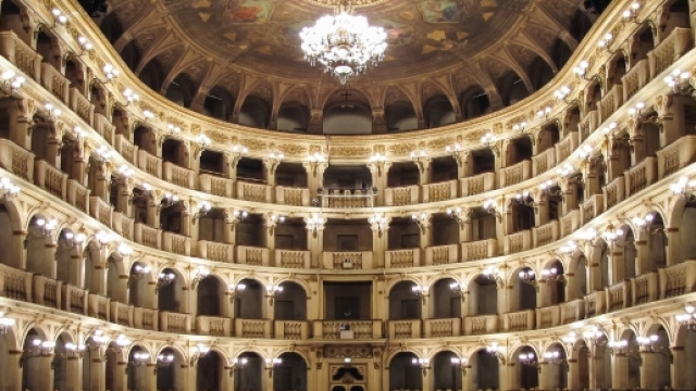 Il Teatro Comunale di Bologna. Il 15 ottobre, ingresso straordinario per i soci FAI