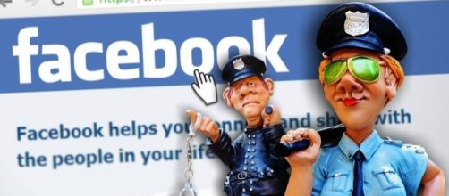 Officers ready to make an arrest over Facebook-Russian ads. / [Image by Alexas Fotos via Pixabay, CC BY 0.0]