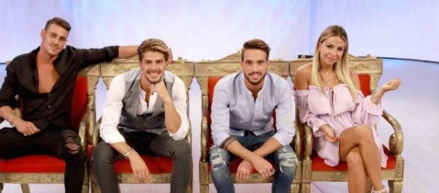Anticipazioni Uomini e Donne: i nuovi tronisti della nuova stagione Anticipazioni Uomini e Donne: i nuovi tronisti della nuova stagione